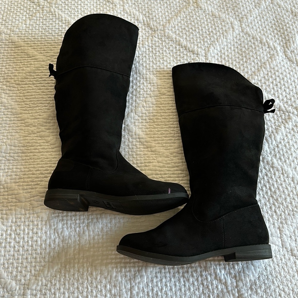 Cat & Jack Girl Black Boots Size 5